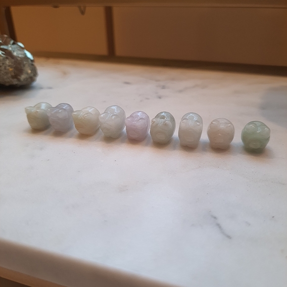 Natural Pig Jadeite Jade Red String Bracelet - Picture 7 of 11